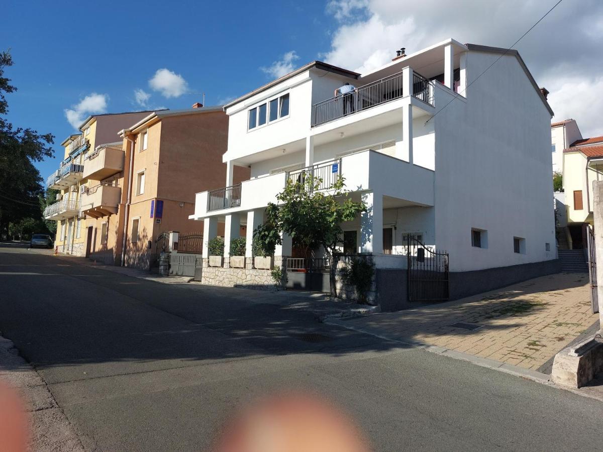 Loredana Apartments Crikvenica Bagian luar foto