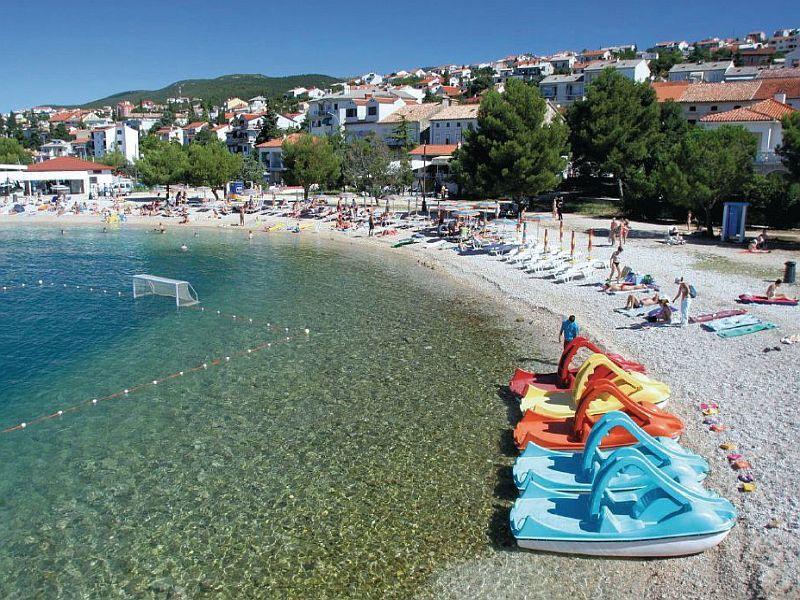 Loredana Apartments Crikvenica Bagian luar foto