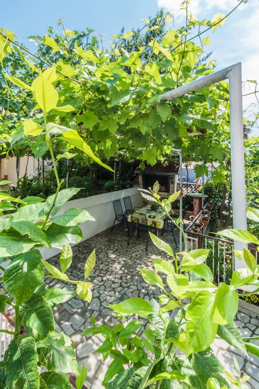 Loredana Apartments Crikvenica Bagian luar foto